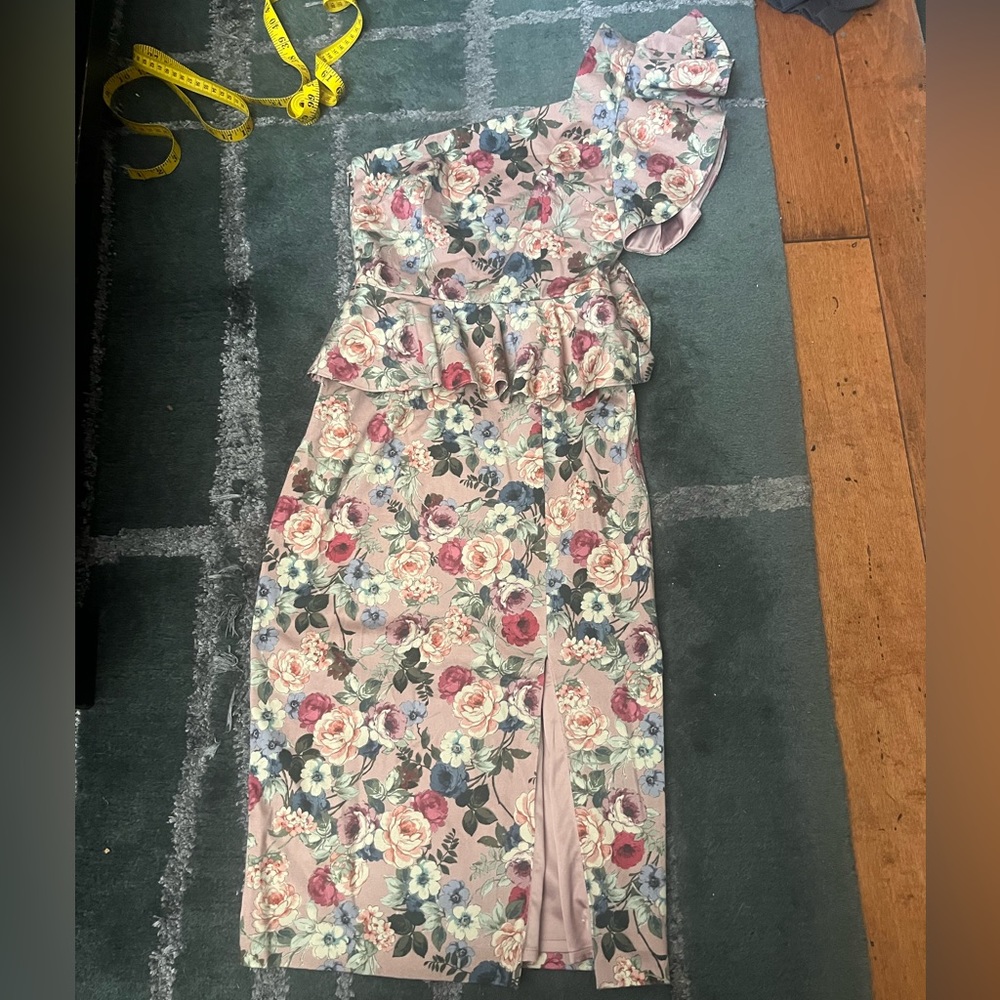 Gianni Bini New With Tags Floral Dress